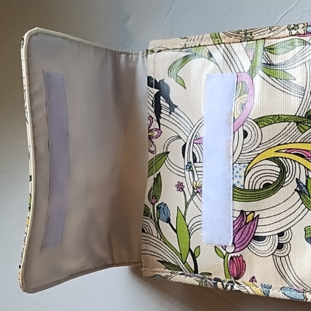 Sakroots Multicolor Floral Women's Bag - Picture 4 of 12